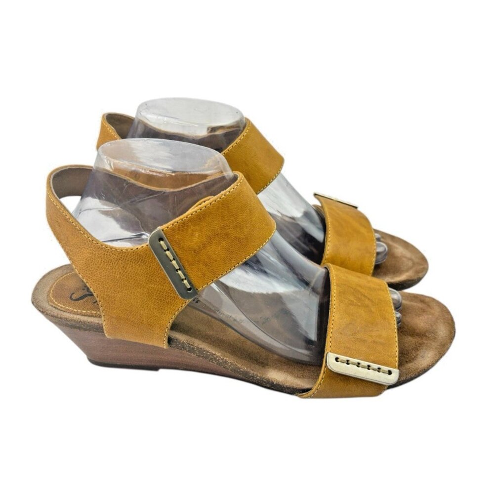 *Sofft Verdi Comfort Sandals Womens 10W Mustard Yellow Hook & Loop Coastal Beach - Picture 3 of 15